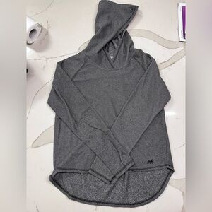 NWOT New Balance Women’s Pullover Lightweight Hoodie / Sweater Size Small